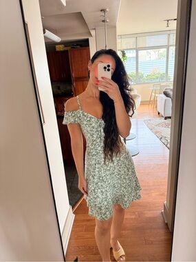 The General Good Greta Cold Shoulder Dress - Sage Floral